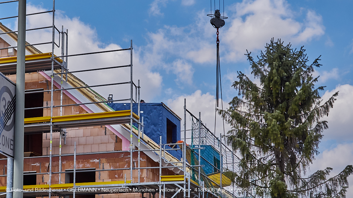 06.04.2023 - Baustelle Niederalmstraße 16 in Neuperlach